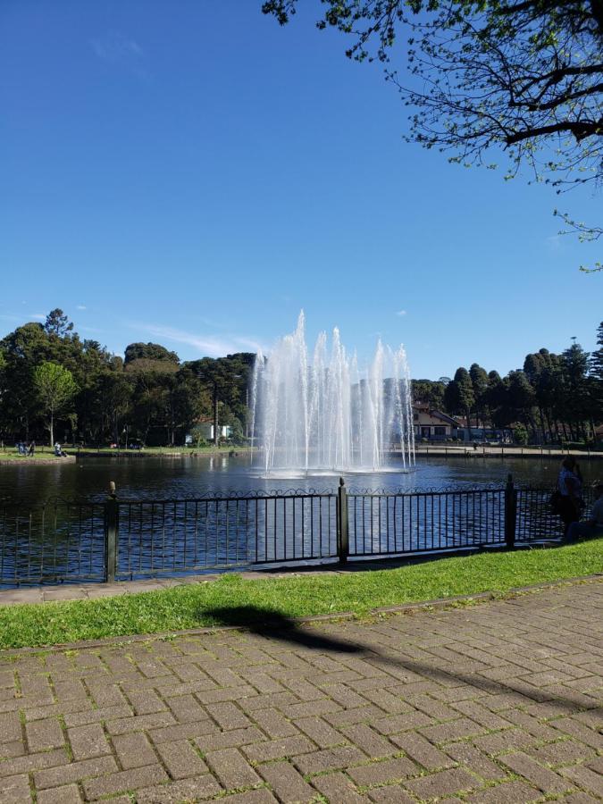 Lugar Encantador Com Patio, Proximo Ao Portico De Gramado Ngoại thất bức ảnh